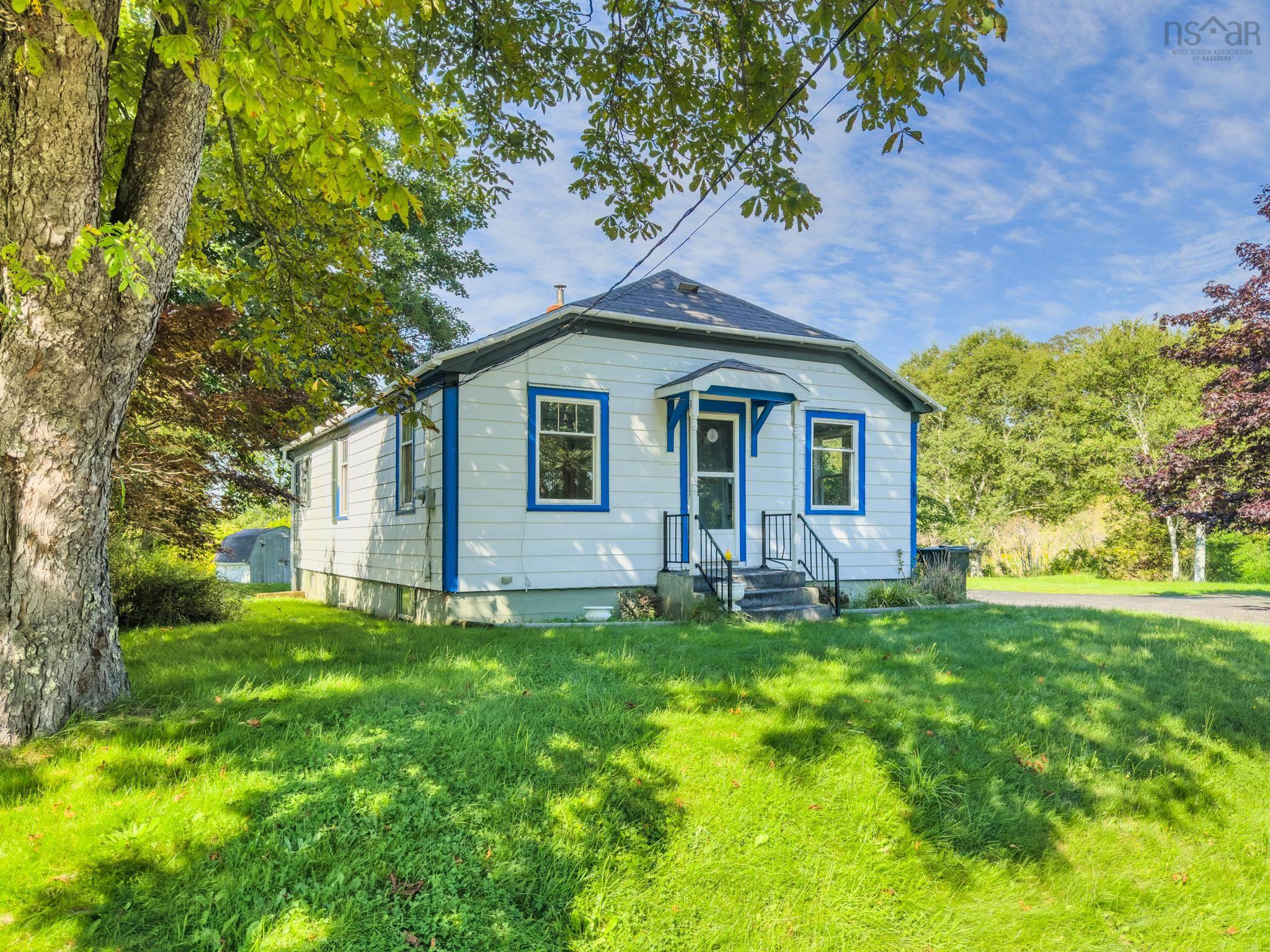 2 Bedroom Home on a Private Lot