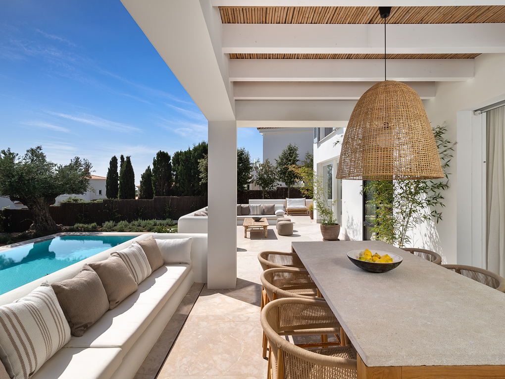 Stylishly renovated villa in a prime location in Nova Santa Ponsa