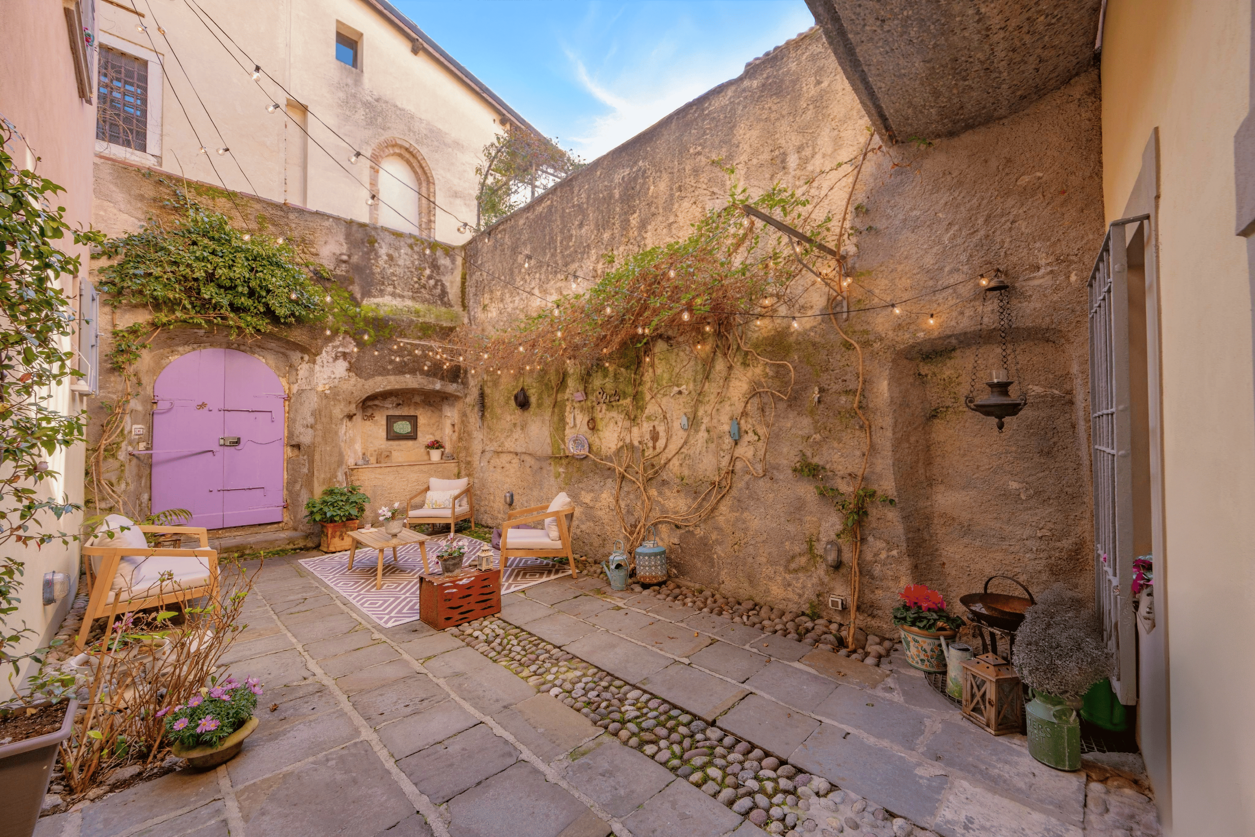Raffinato pied a terre con corte in centro a Iseo
