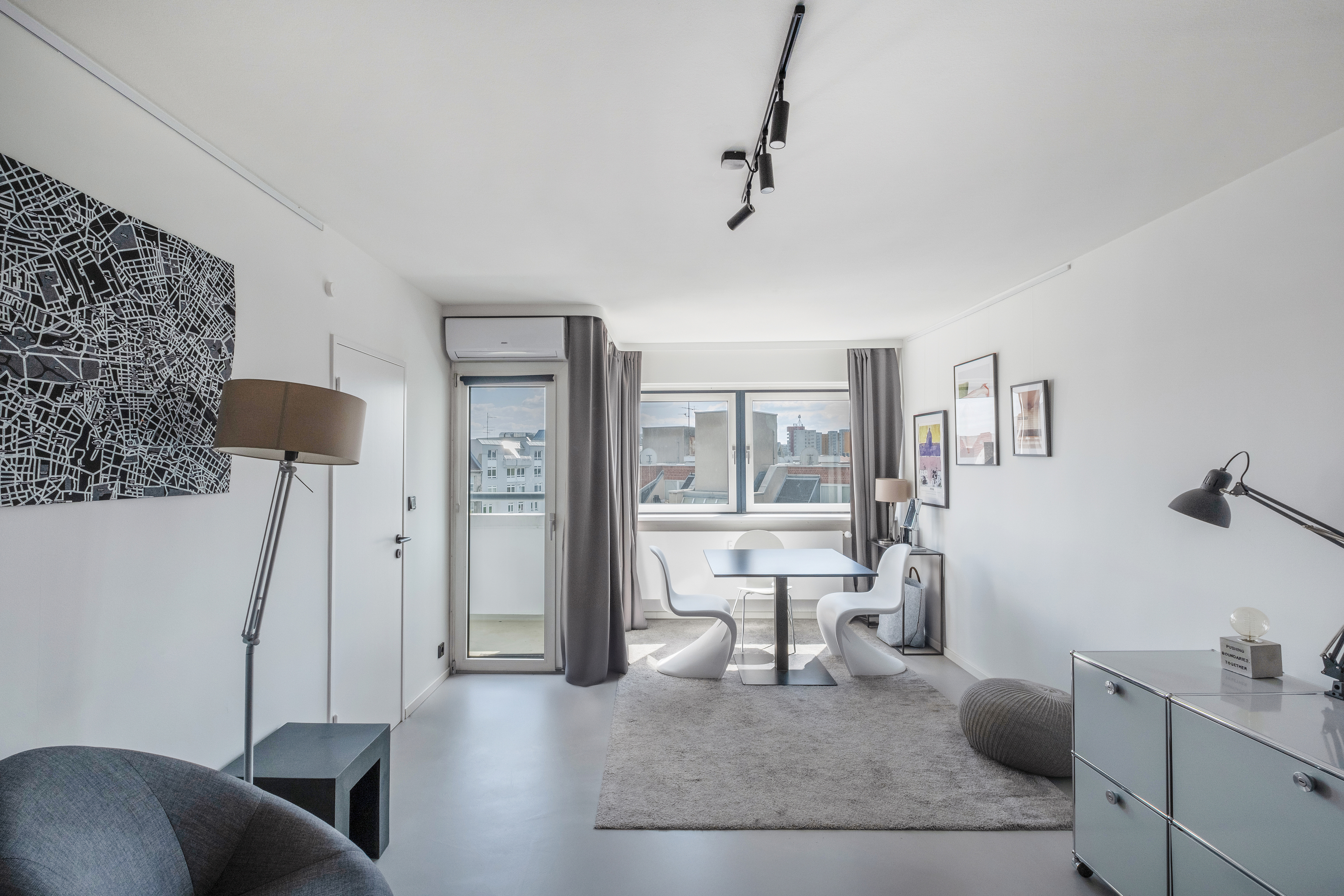 Moderne Stadtwohnung mit Südloggia in begehrter Lage nahe des Axel-Springer-Areals