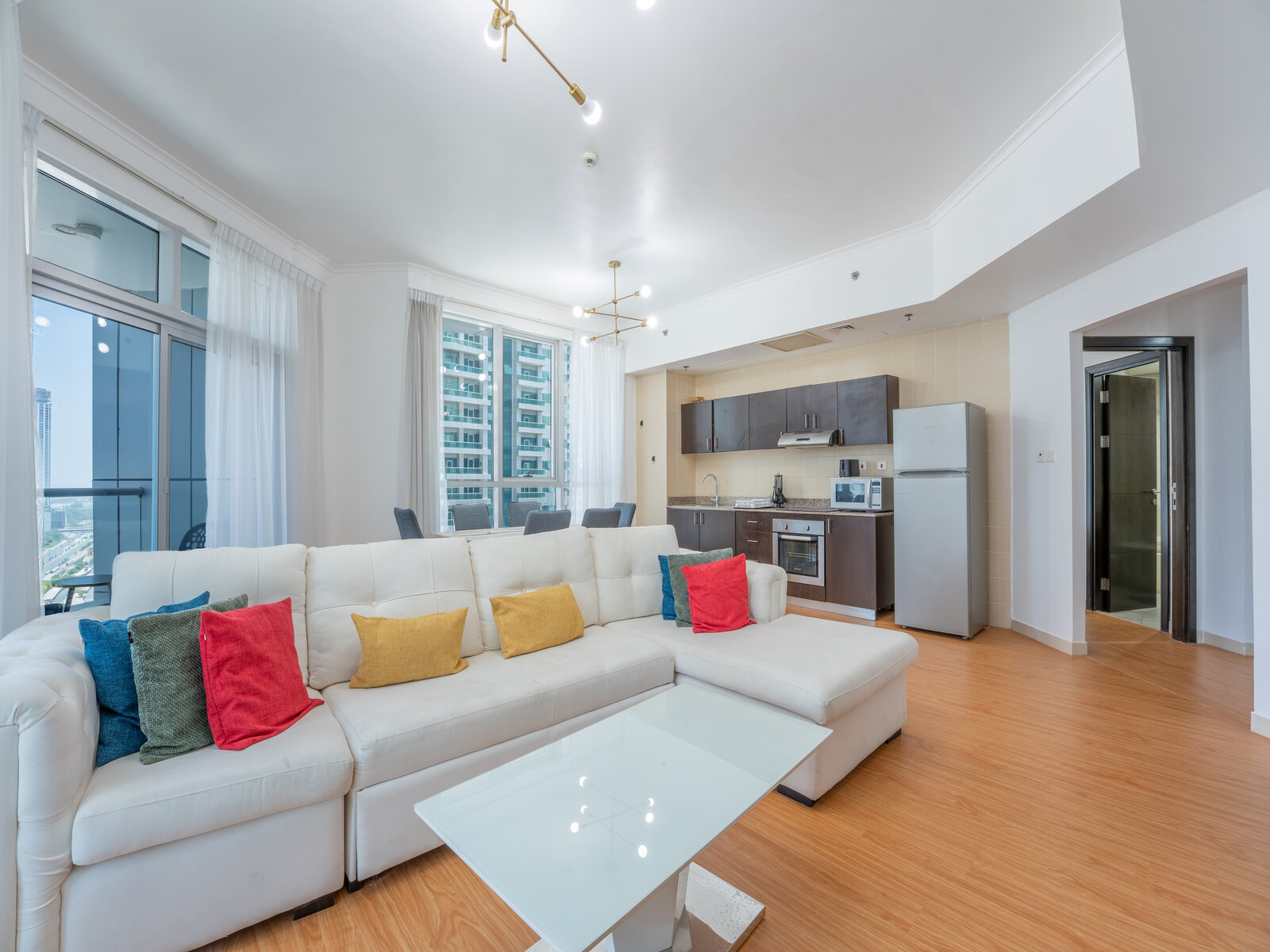 Upgraded | Spacious Layout | High Floor