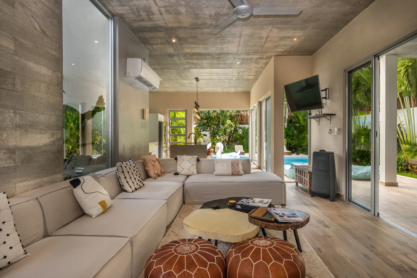 Turnkey 5 Bedroom Luxury Villa Minutes from the Beach 5