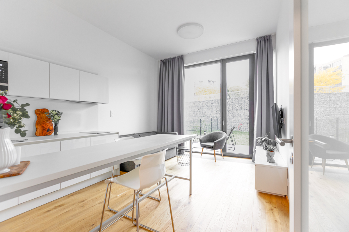 Pronájem bytu 1+kk se zahradou v rezidenci Maison