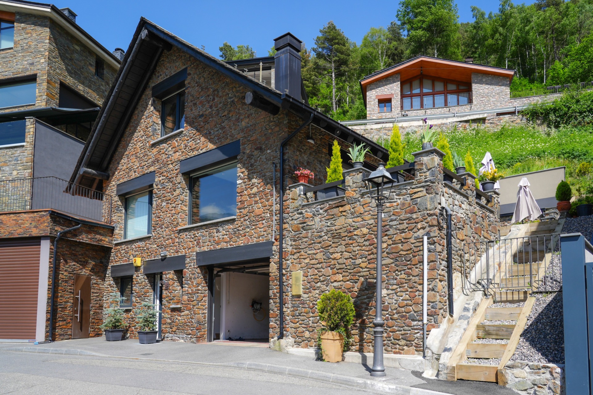 Chalet de caractère avec vues impressionnantes sur les sommets
