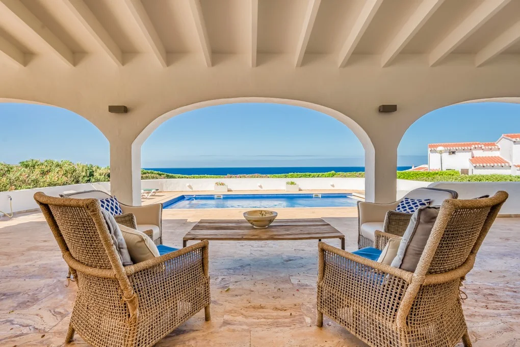 Monthly rent - Frontline villa in Binibeca with sea views in Binibeca, Menorca