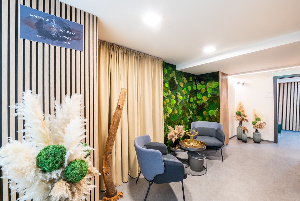 Fully equipped salon for rent in Veleslavín