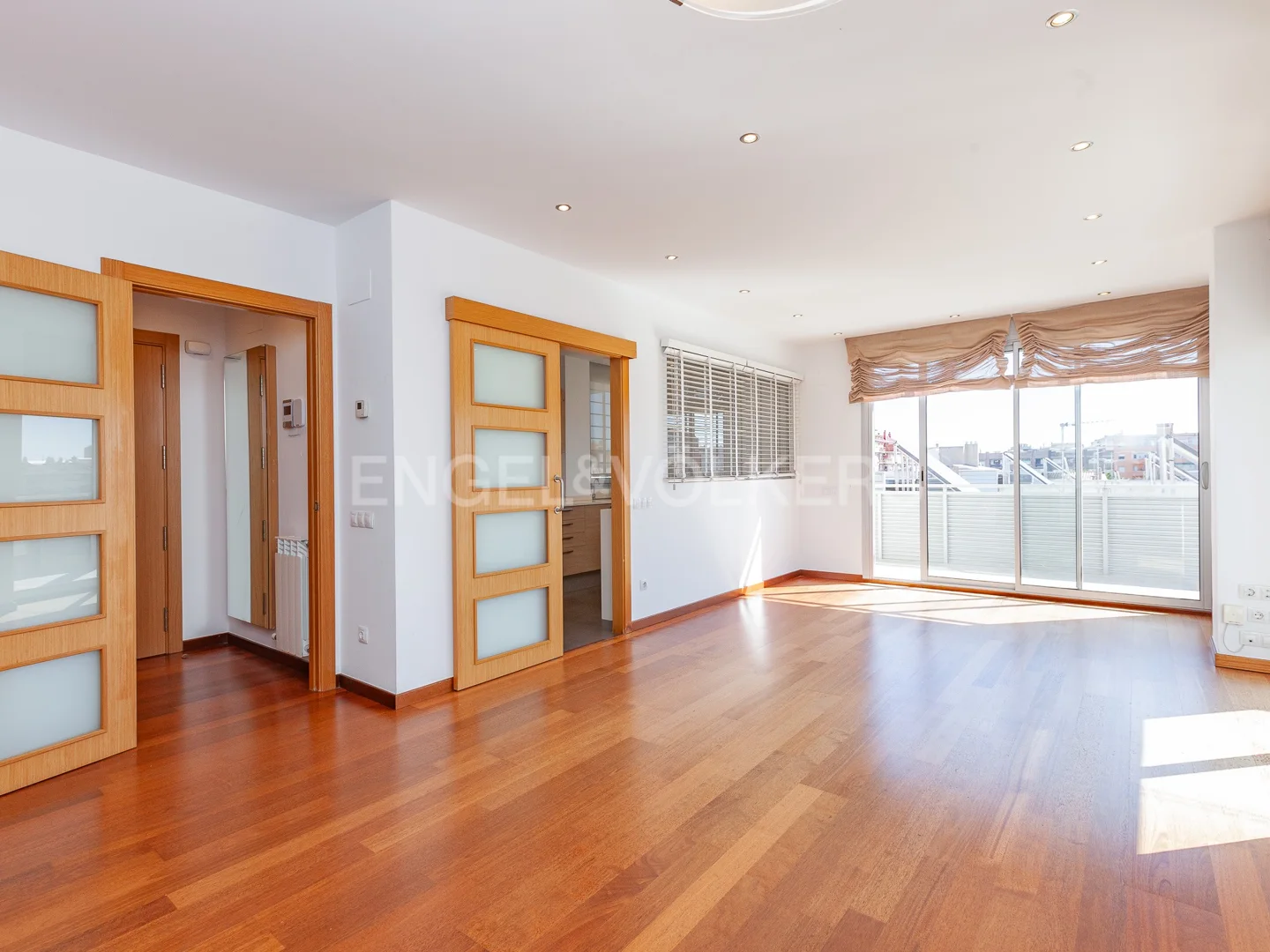 Corner penthouse in the centre of Sabadell