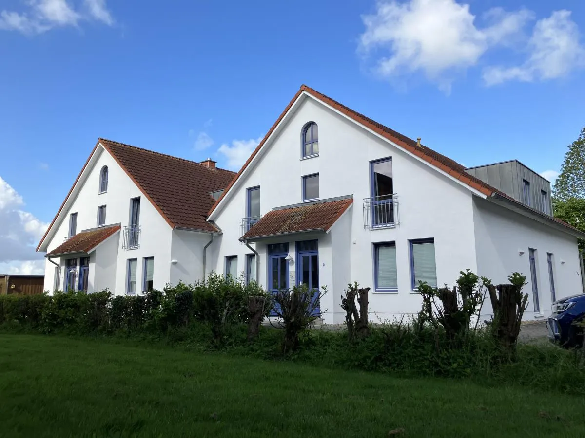 Doppelhaus mit 8 Wohneinheiten im attraktivem Nordseebad Burhave