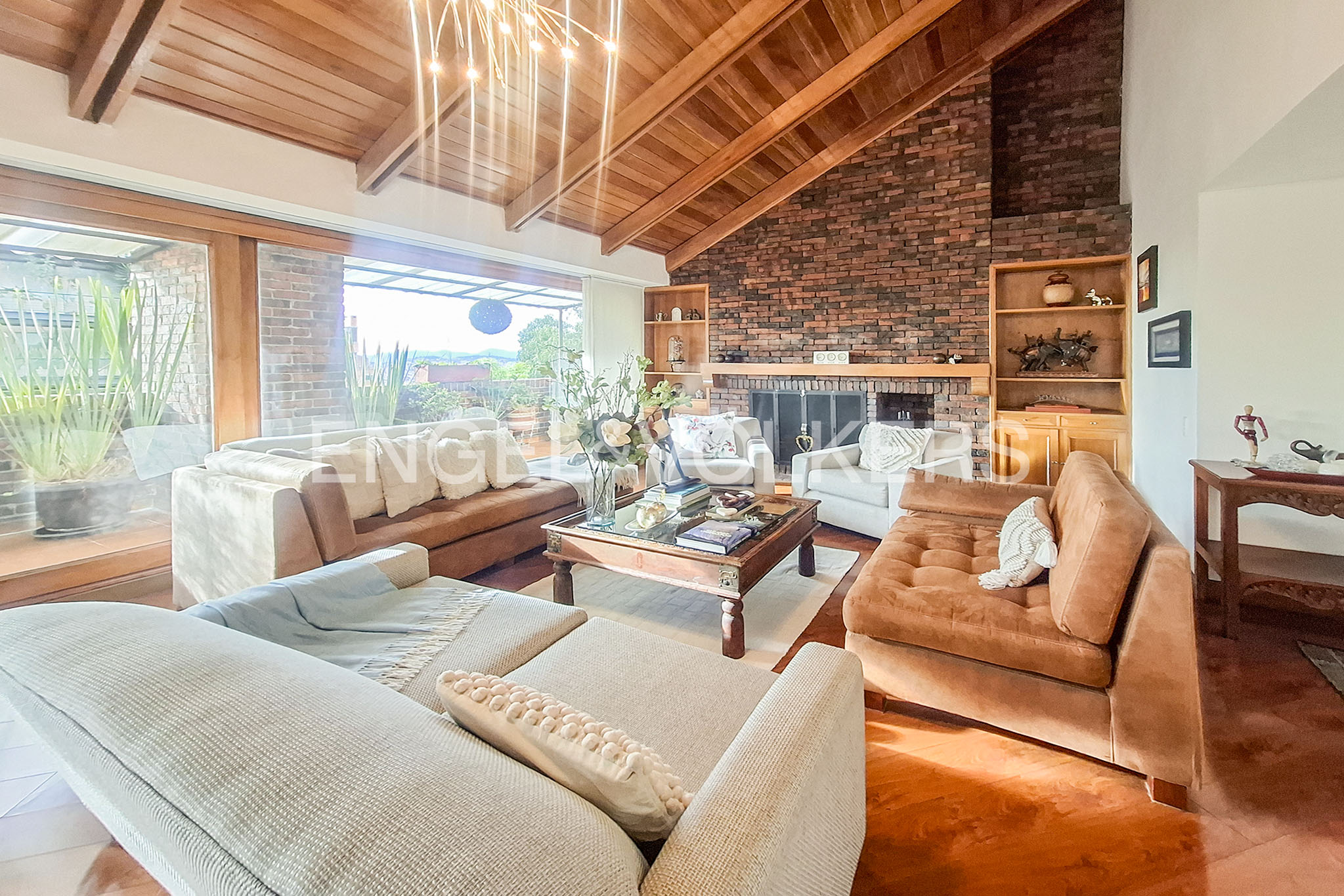 Penthouse duplex con terrazas para arriendo en Rosales