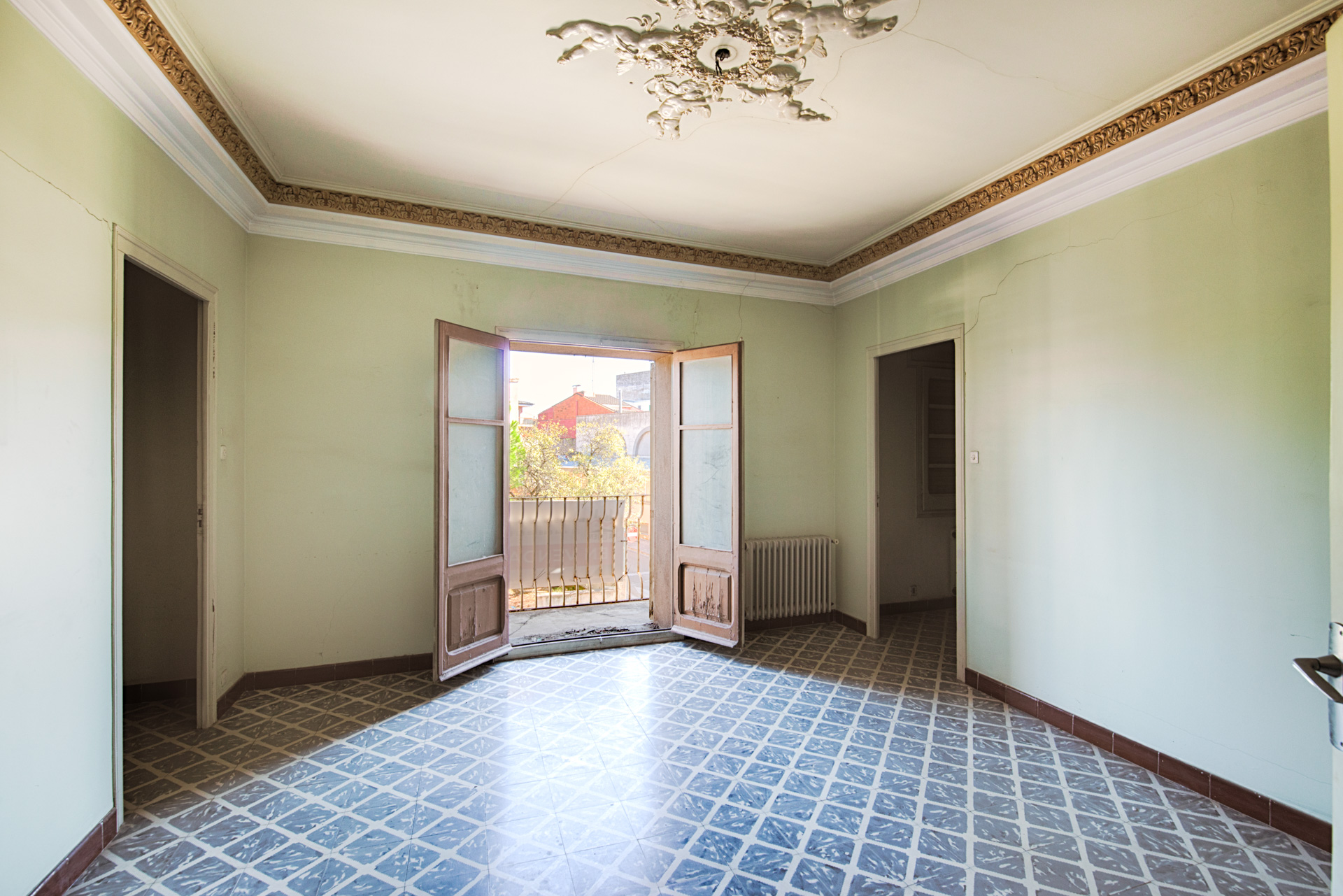 Building with great investment potential in Figueres