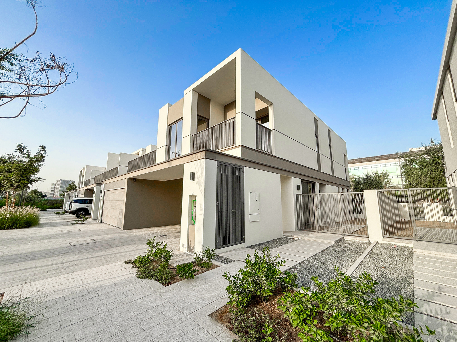 Best Offer | Close to Pool and School | Vacant