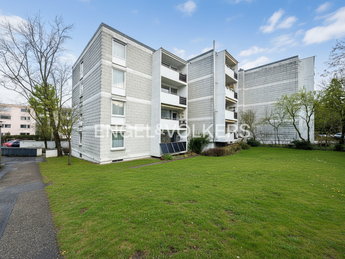 4-Zimmer-Wohnung mit 2 Balkonen                                        im beliebten Regensburger Westen