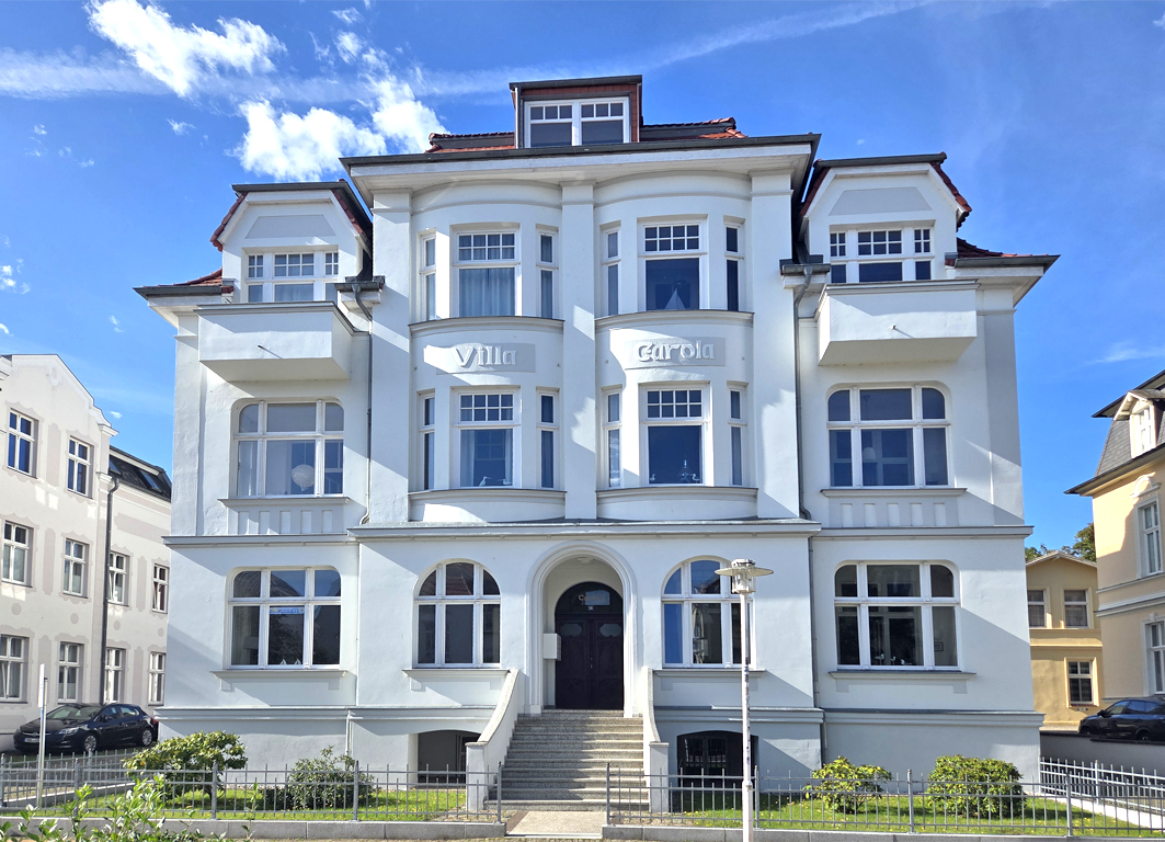 Wohnen in stilvoller Bäderarchitektur mit Meerblick