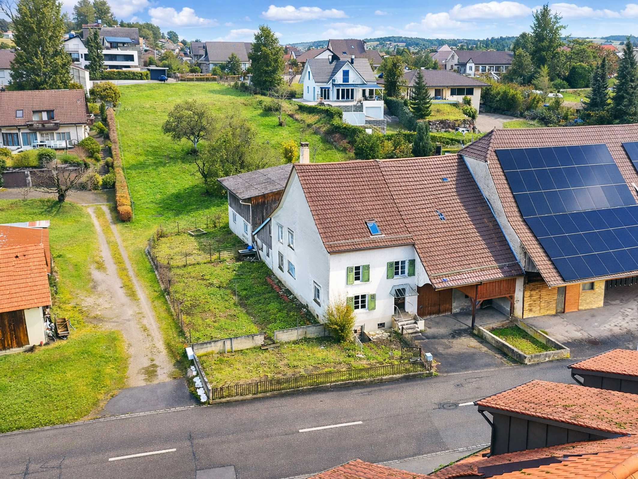 Bauernhaus mit grosser Baulandreserve