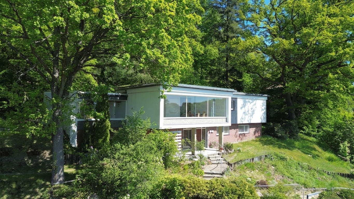Bauhausvilla mit einzigartigem Panoramablick