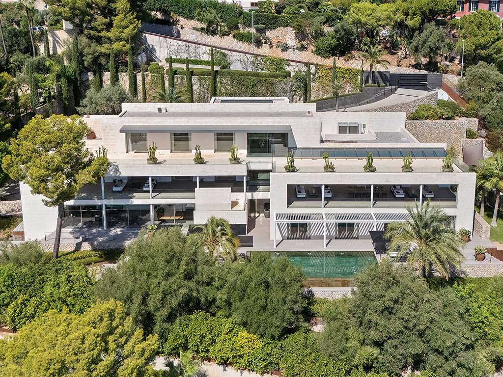 Avantgarde-Villa mit Panoramablick über die Bucht von Palma