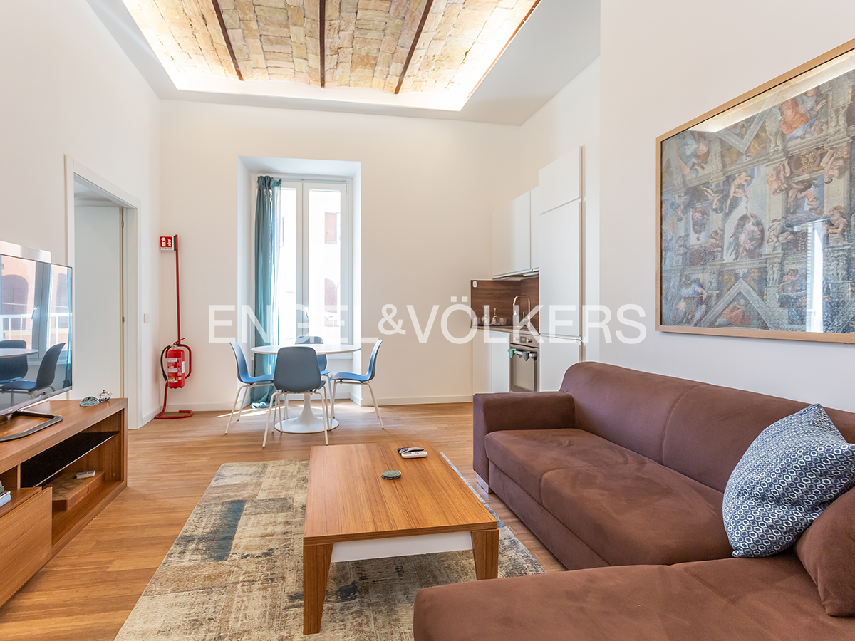 Renovated apartment in the Sallustiano district