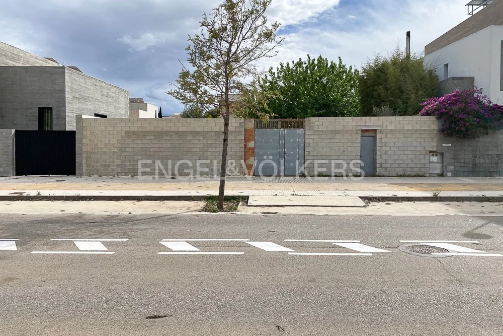 One of the most exclusive plots in Algemesí