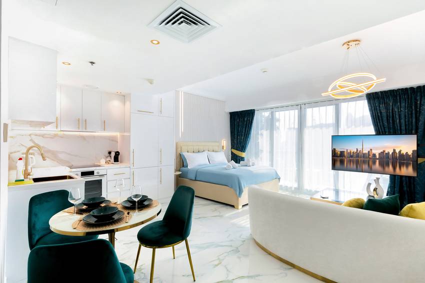 Upgraded | Fully furnished | Ready to move in