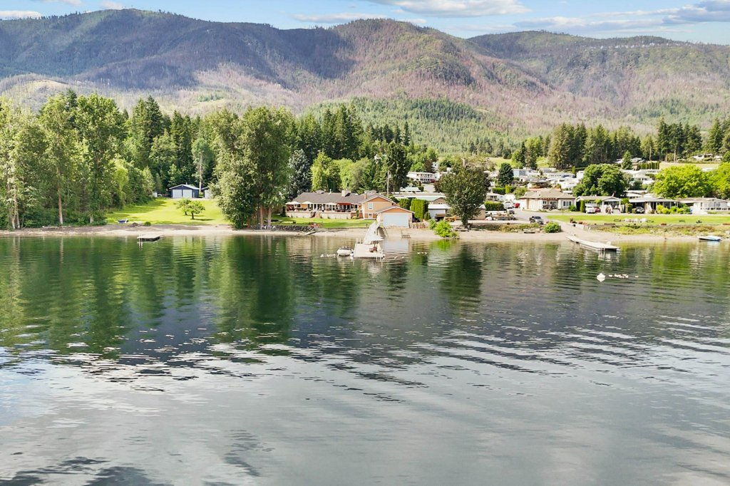 A Rare Waterfront Legacy
