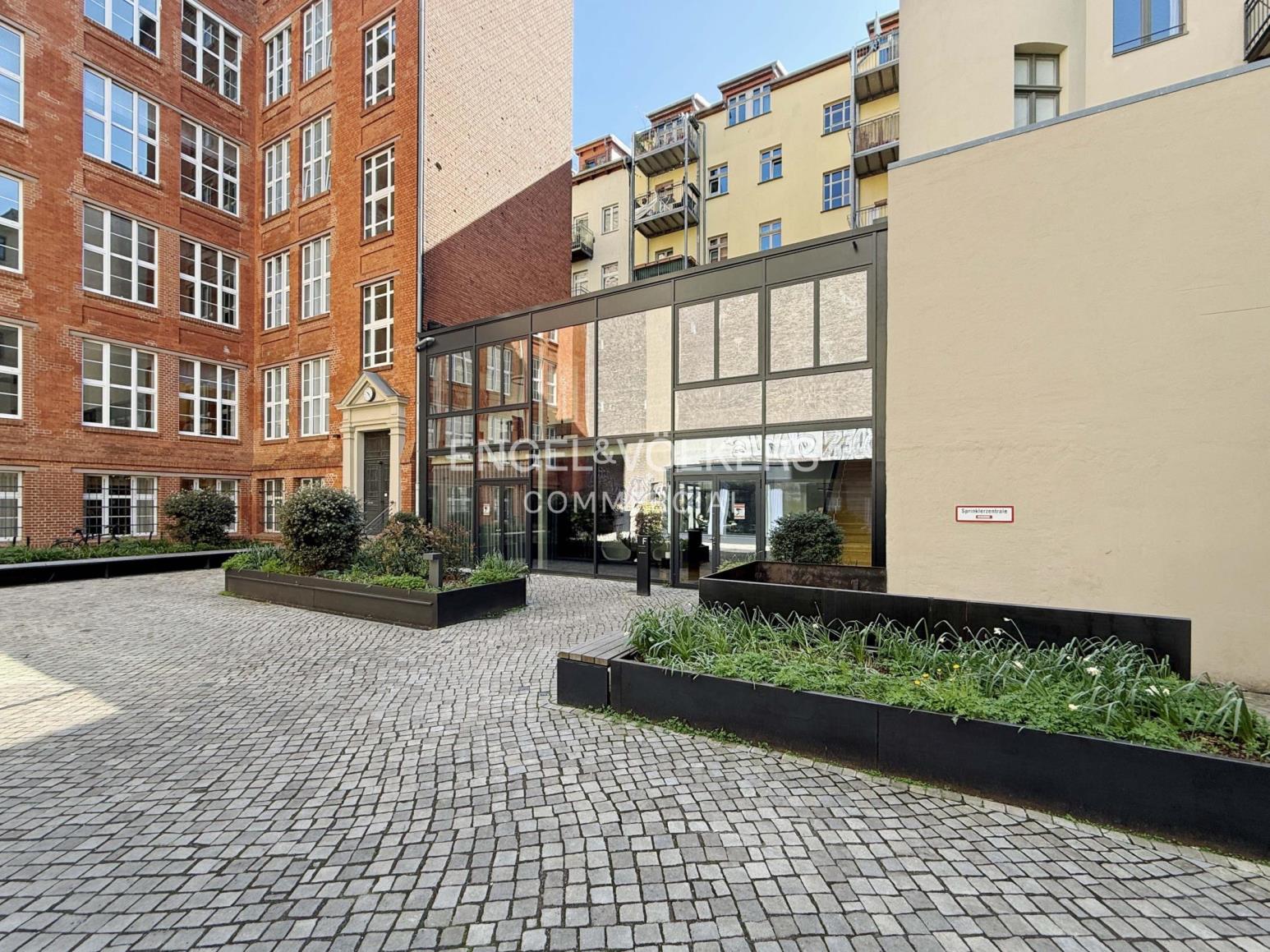 Hochwertiges Büro mit Terrasse in Kiezlage