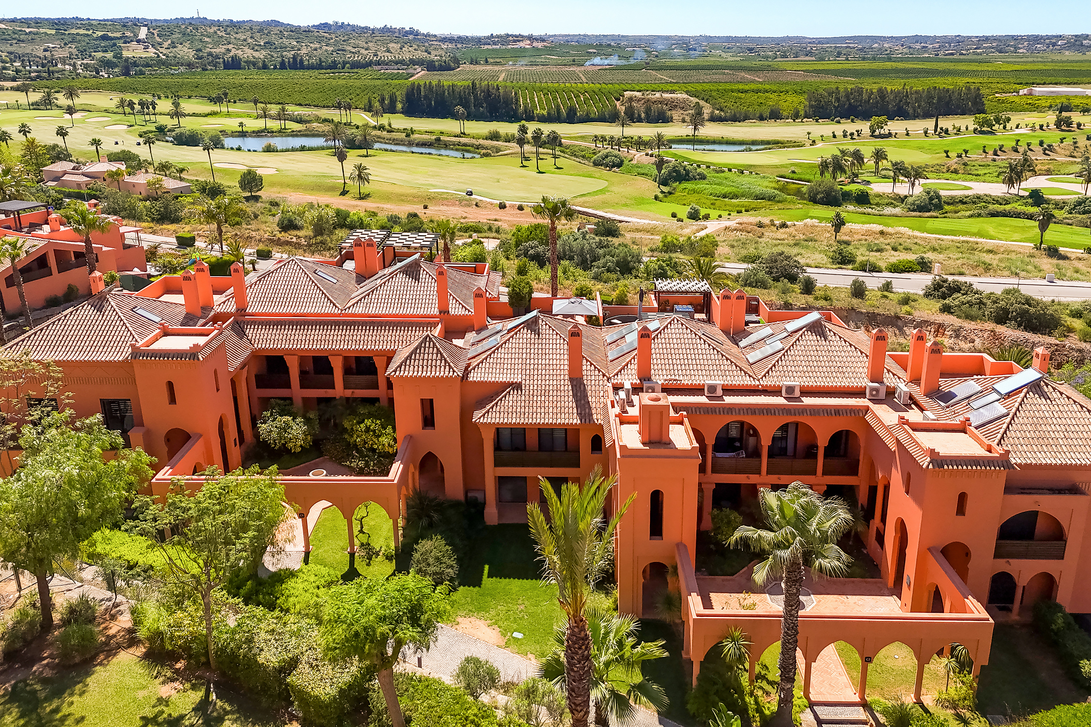 Premium 3-bedroom Penthouse in a Prestigious Golf Resort