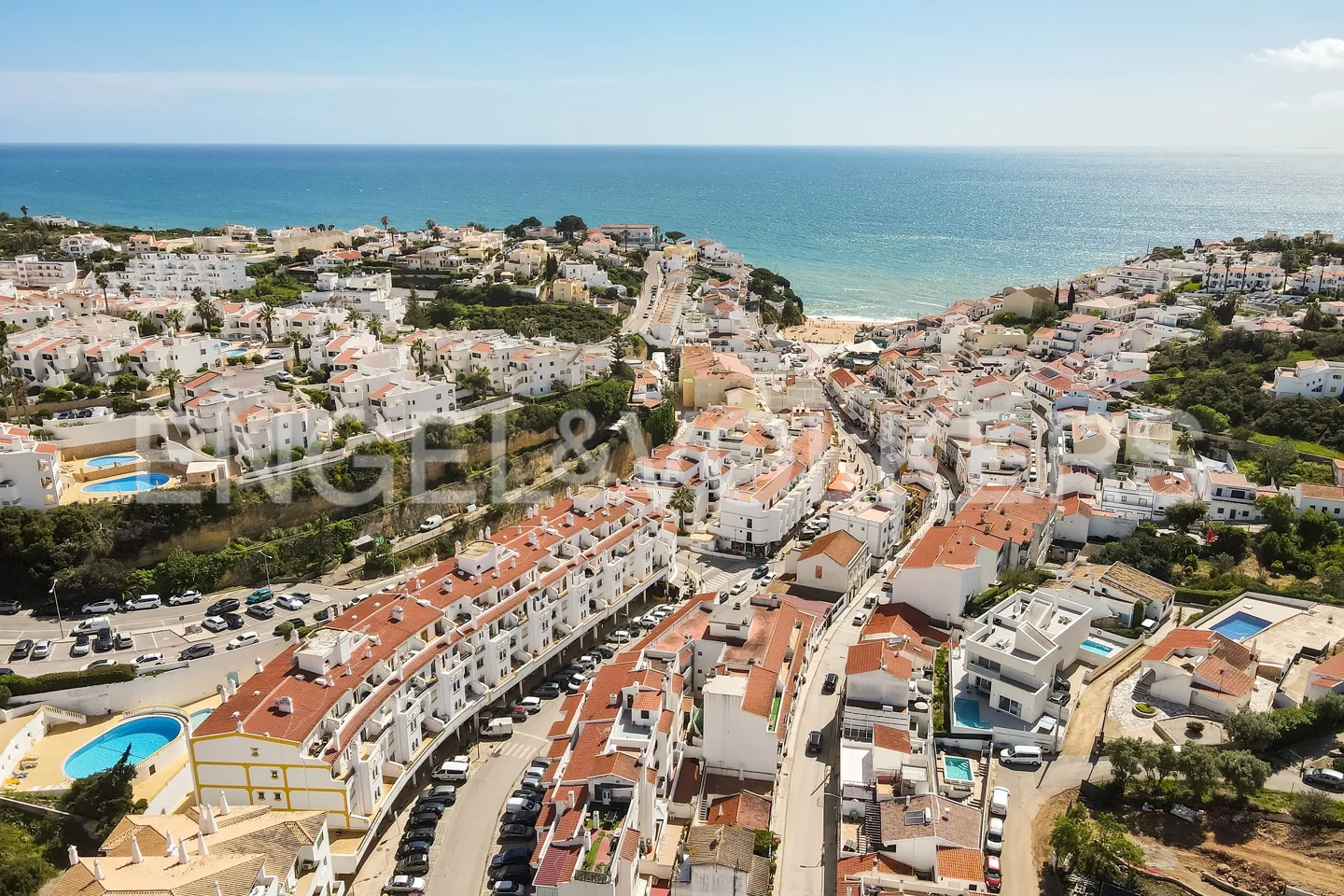 2-bedroom apartment in the center of Carvoeiro, 400m from the beach