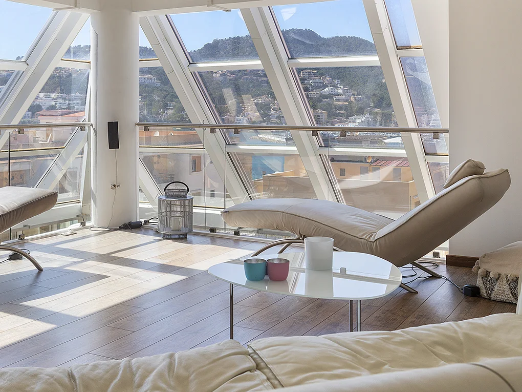 Loft penthouse above the roofs of Port Andratx