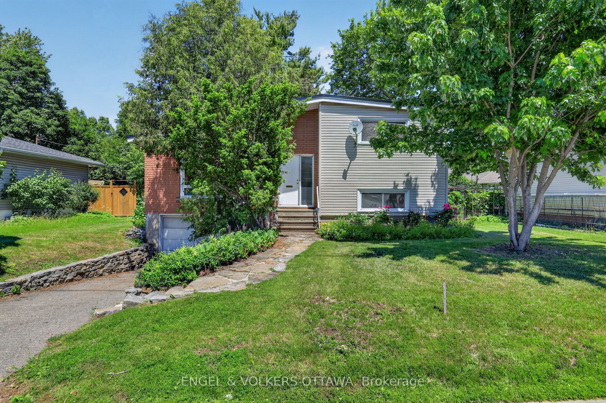 4-Bedroom, 2-Bathroom Home on a 62.5' x 100' Lot