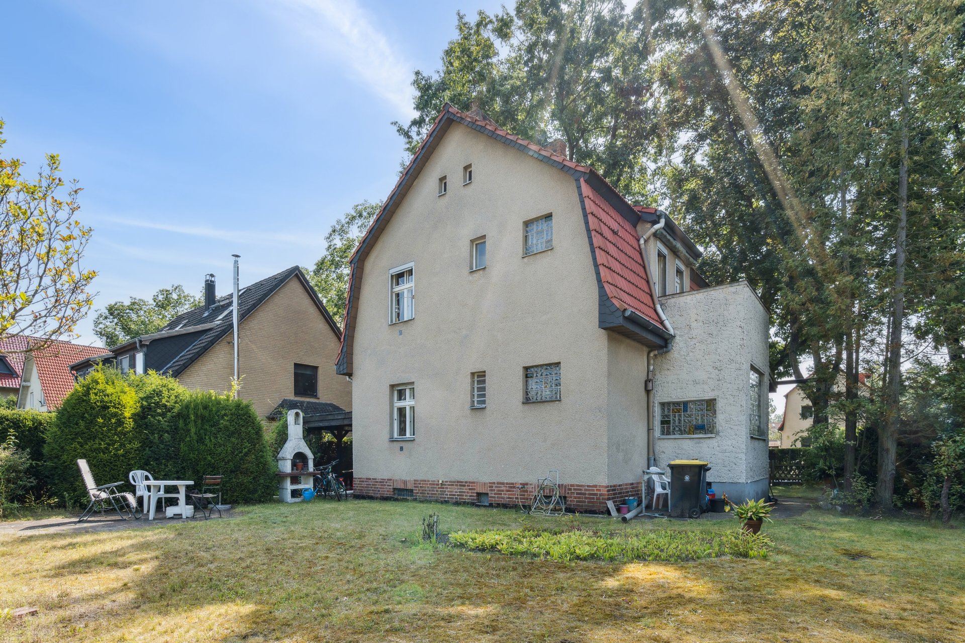 Ihr Haus mit großem Garten