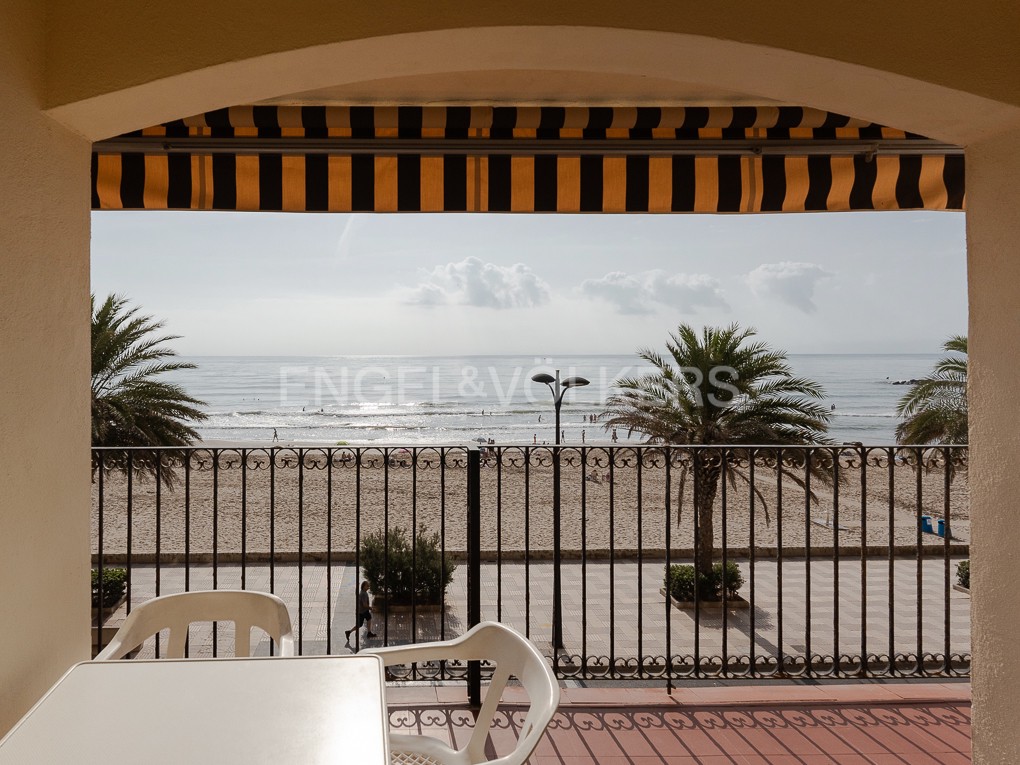 Short-term rental in Port Saplaya