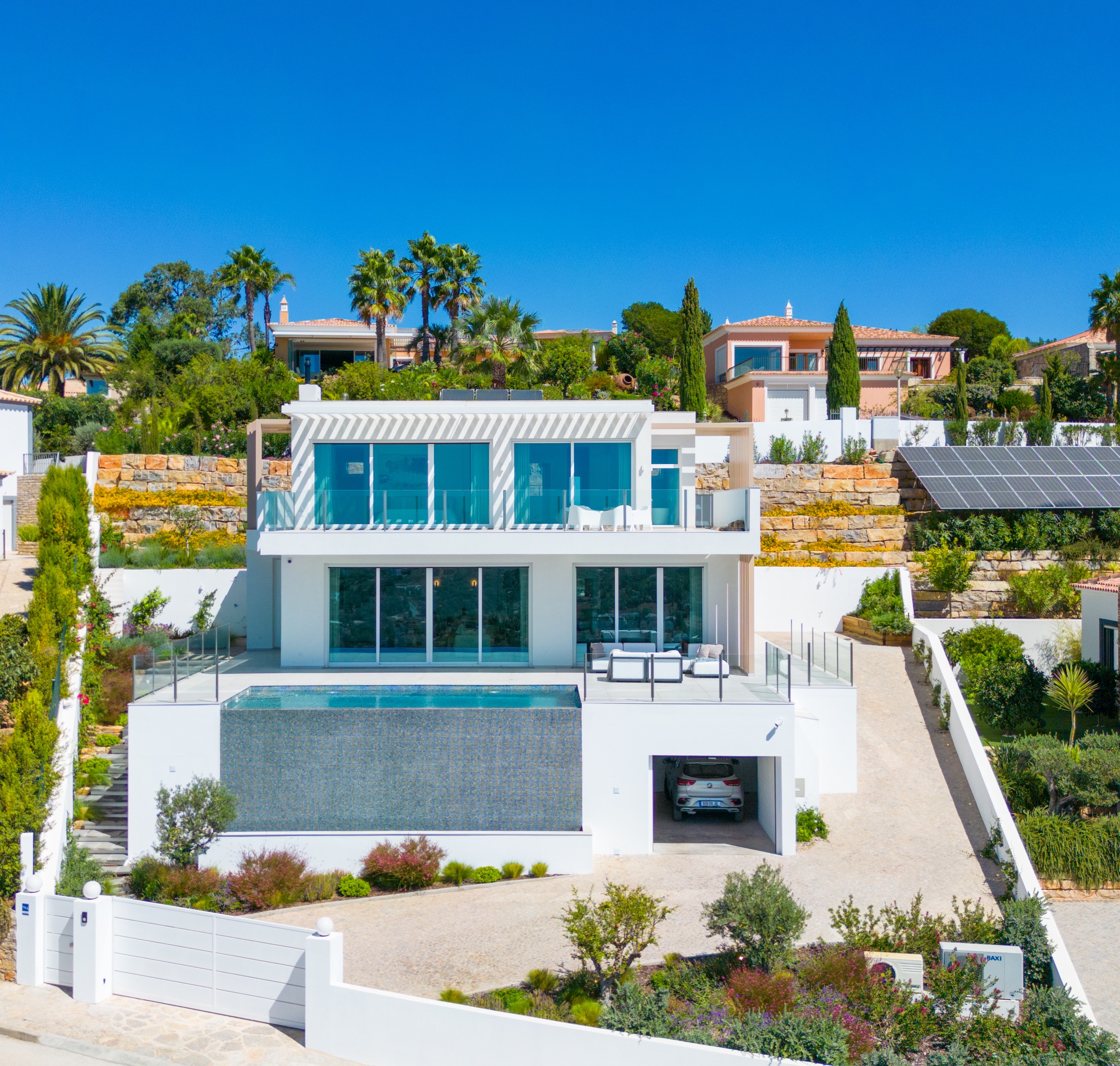 Blue Cliff Villa