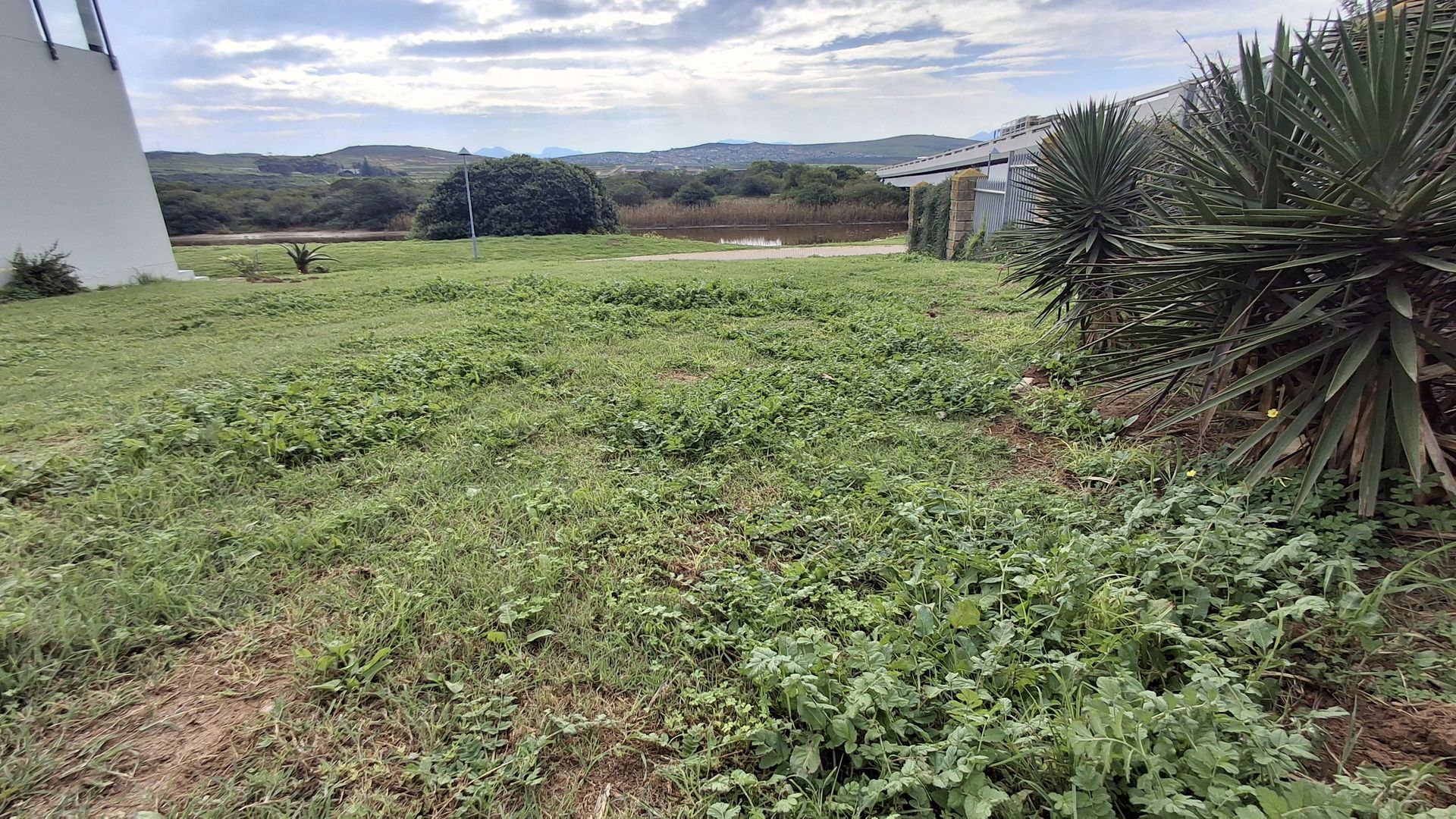 Prime Residential Stand for Sale in Complex in Hartenbos