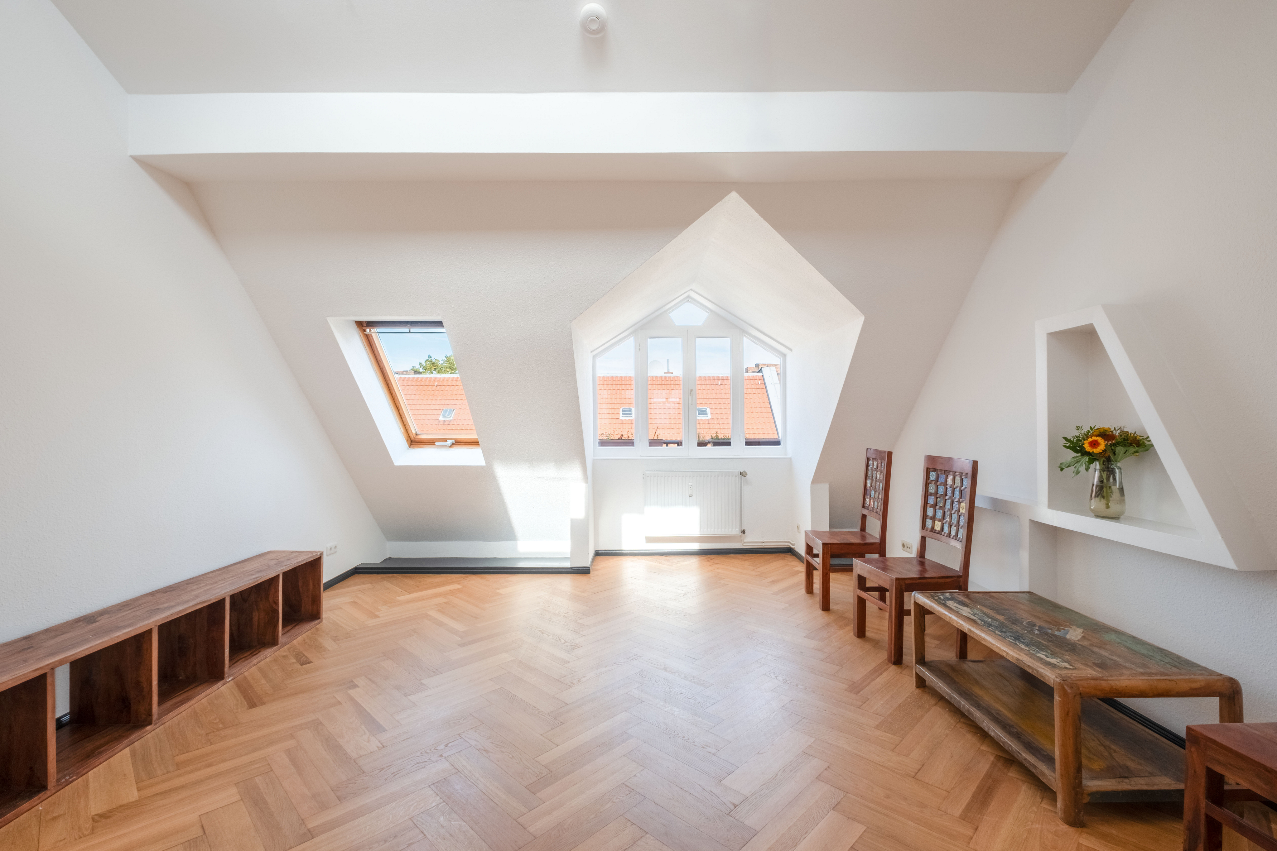 Elegante Dachgeschosswohnung mit Altbaucharme in Rixdorf