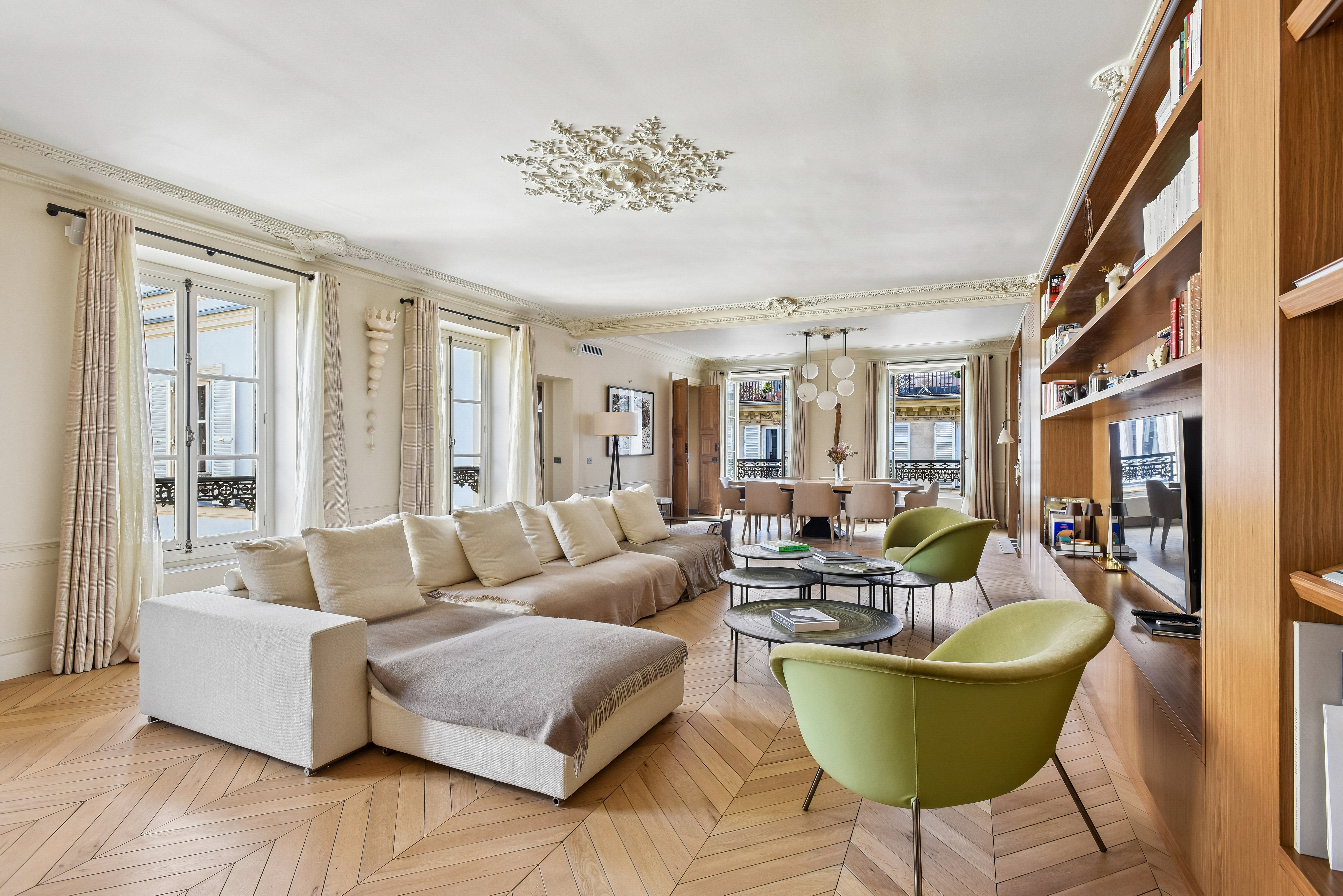 Wohnung Saint-Thomas-d'Aquin / Antiquitätenviertel, Paris 7.