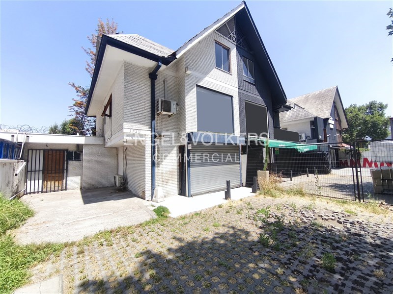 Av. Tabancura / Las Hualtatas