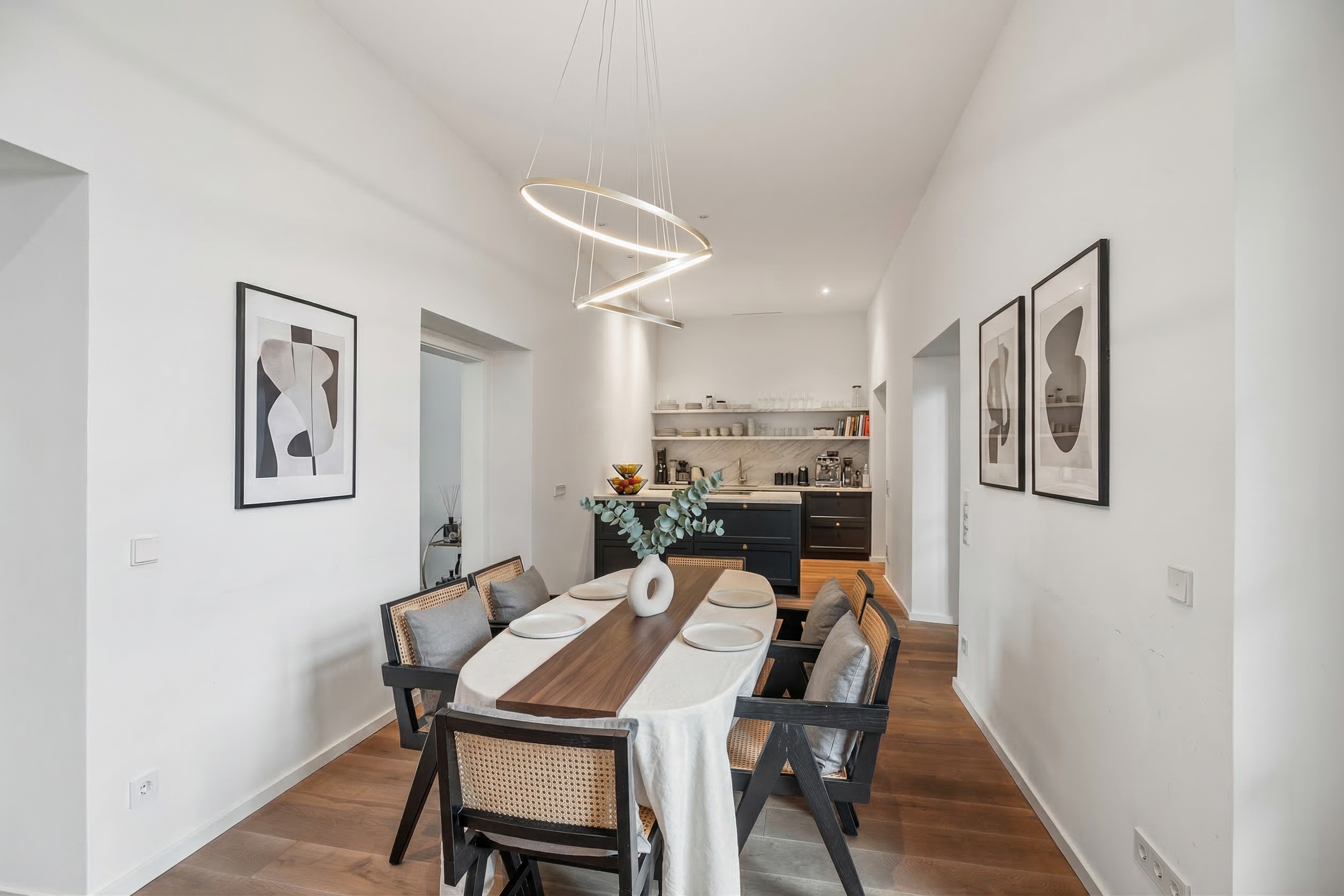 Luxury 5-room apartment in the Kameha Residences [AI-modified]