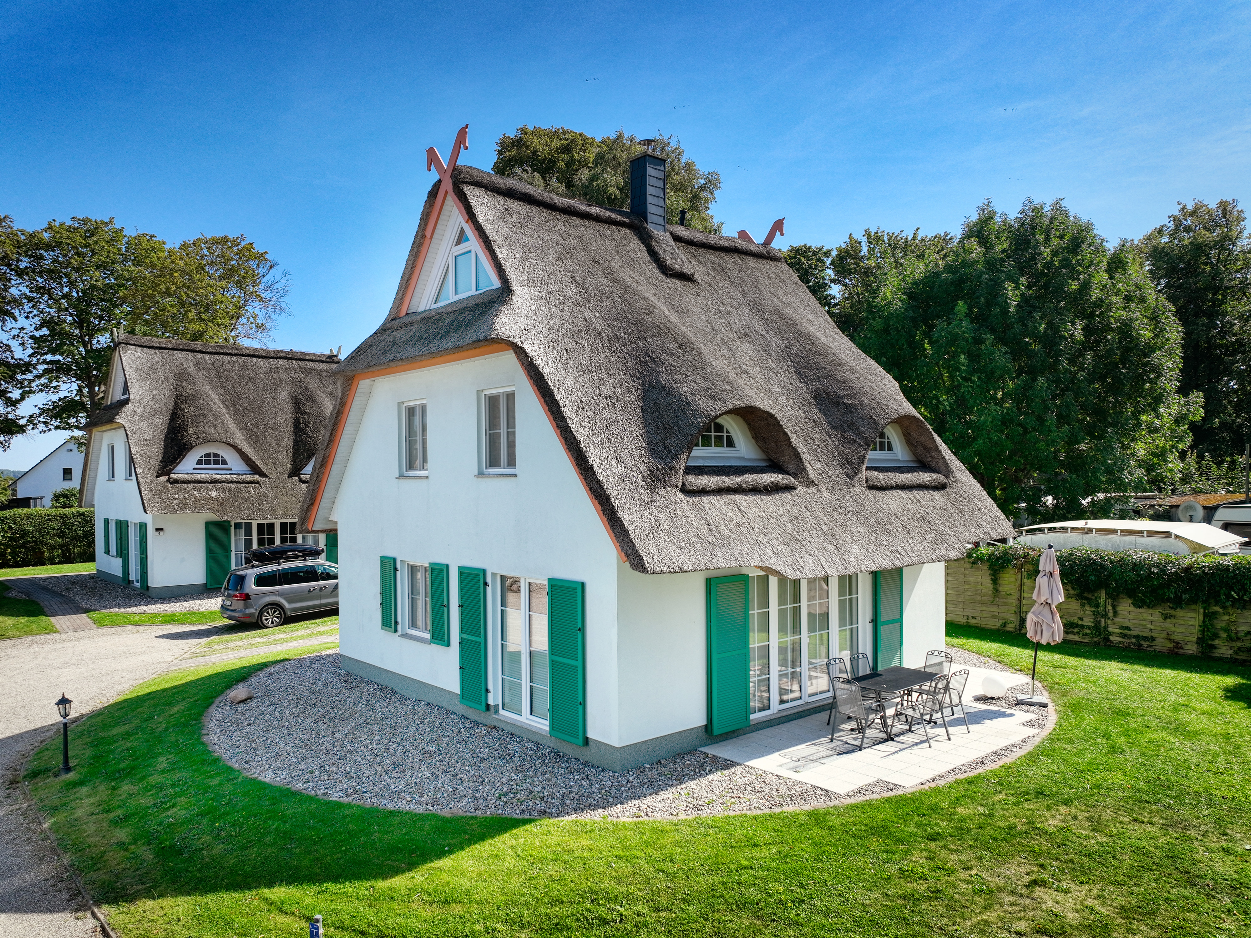 Urlaub unter Reet – gemütliches Ferienhaus mit Sauna und Kamin