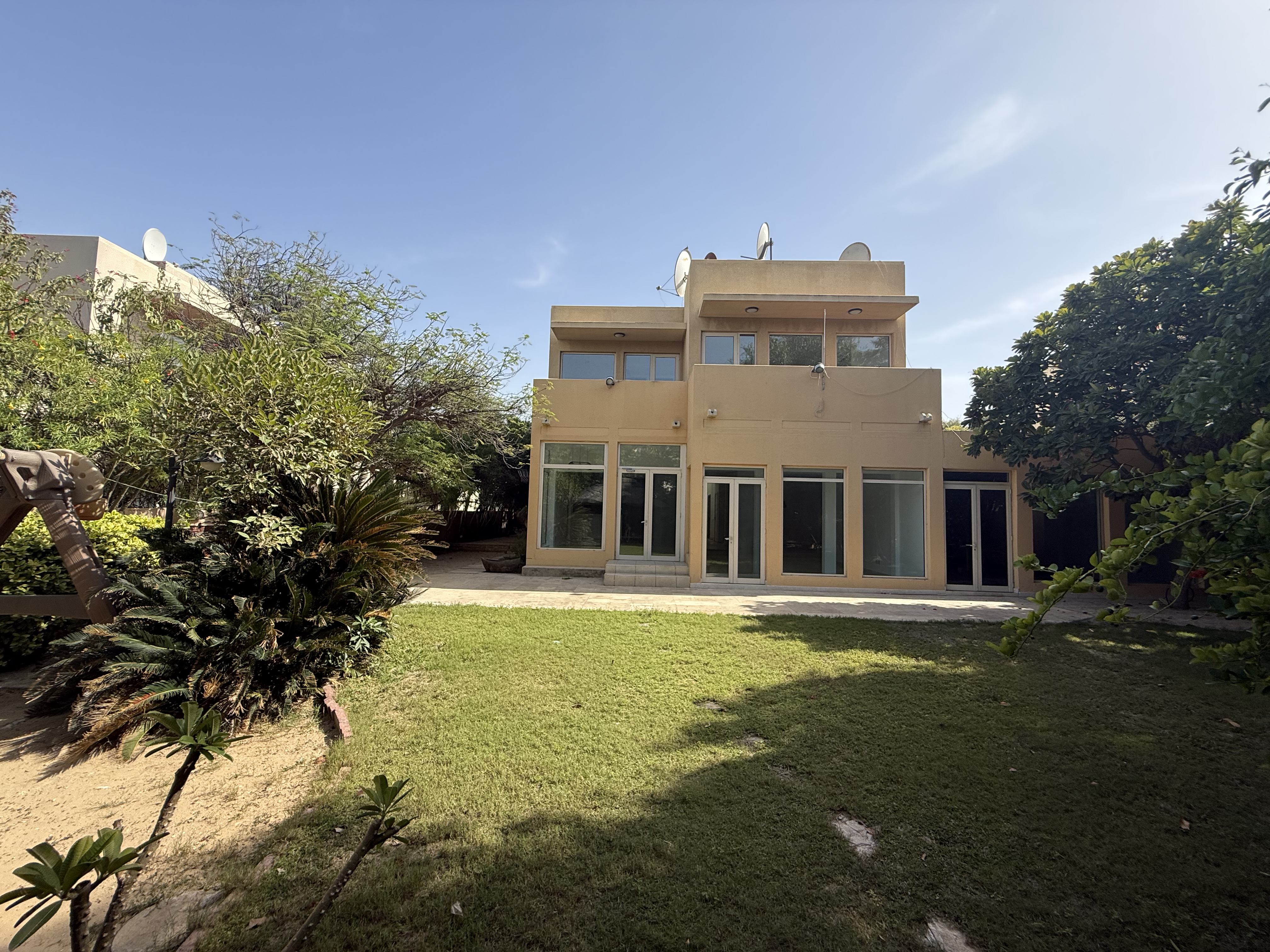 Spacious Garden | Greenbelt | Extended BUA