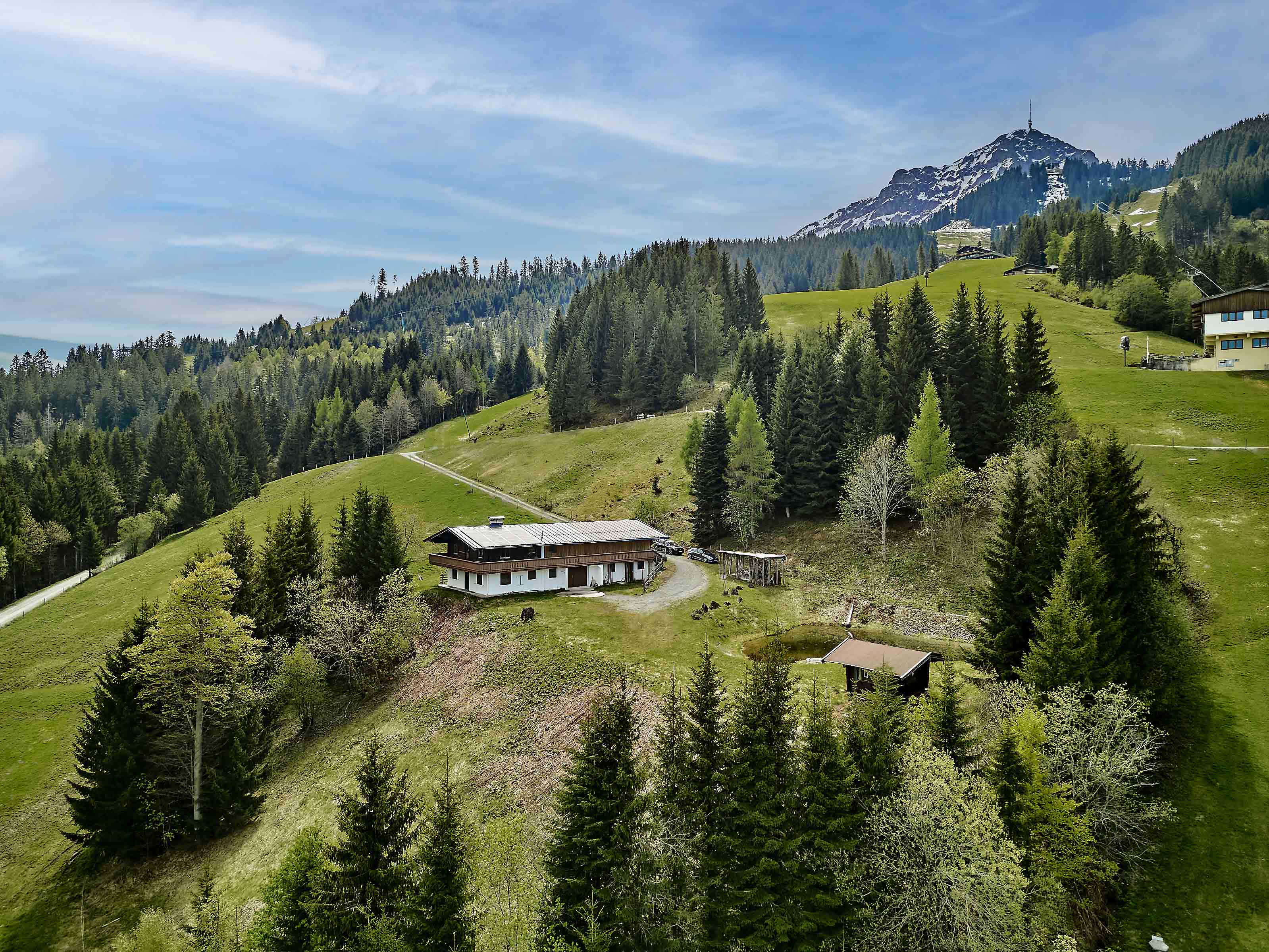 Mountain hut with holiday residence | Bidding process