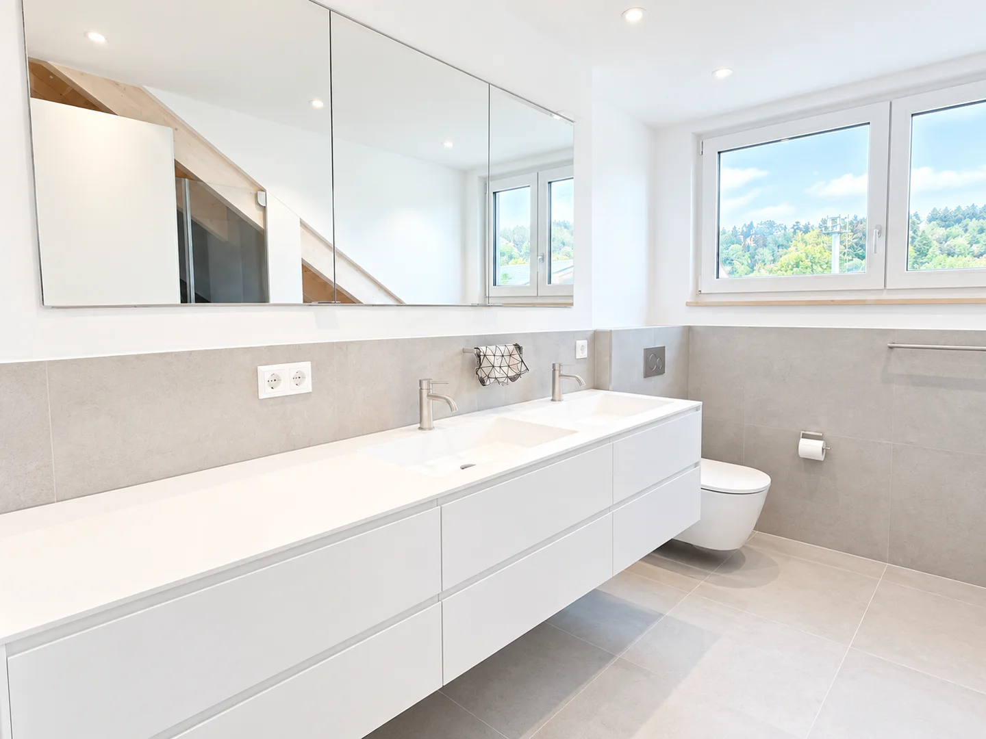 Dachgeschosswohnung mit Berg- und Seeblick - Foto 3
