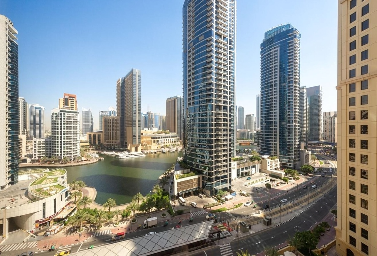 Vacant | Large Layout | Marina & Pool View