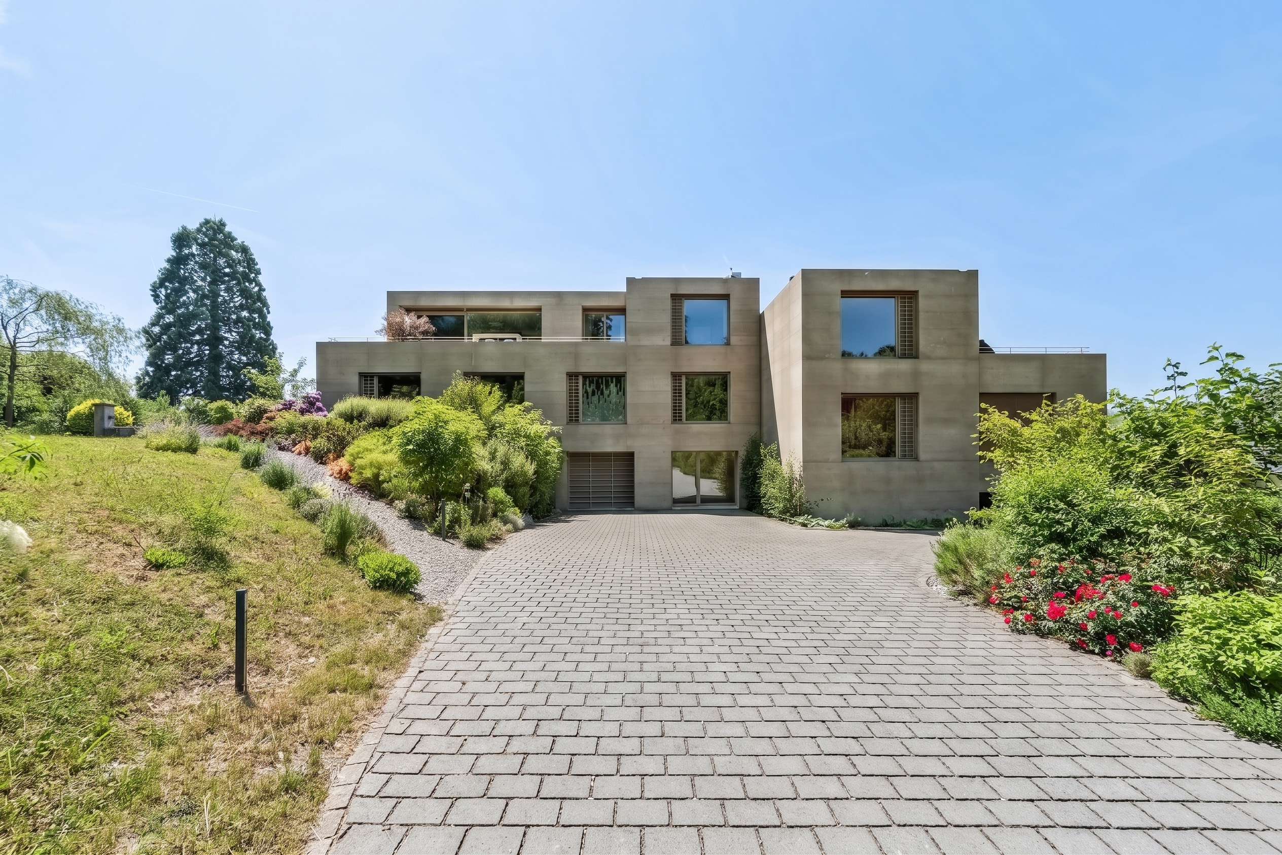 Modern living comfort with views meets timeless architecture