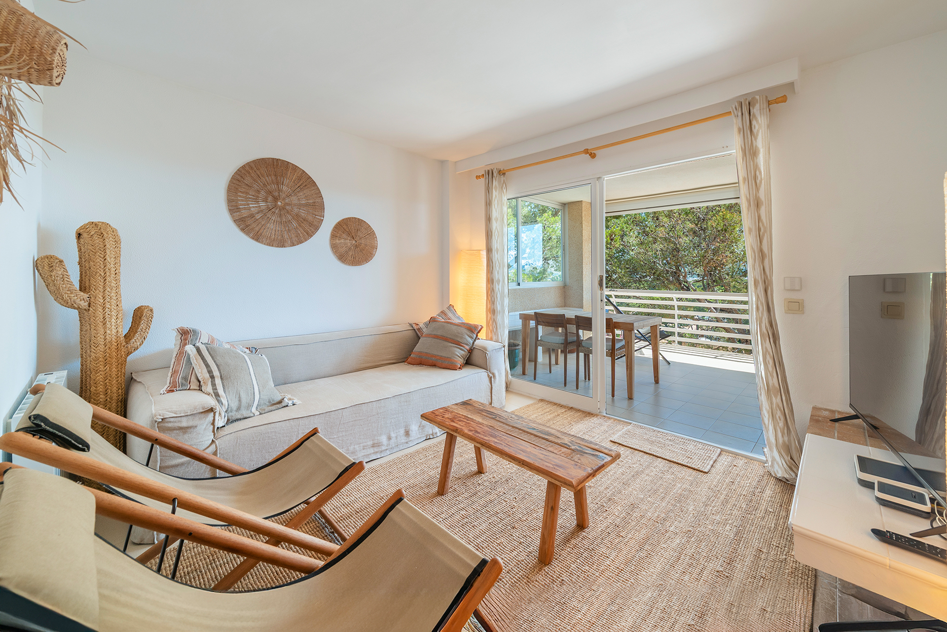 Exclusive sea-view apartment in Puerto Pollensa