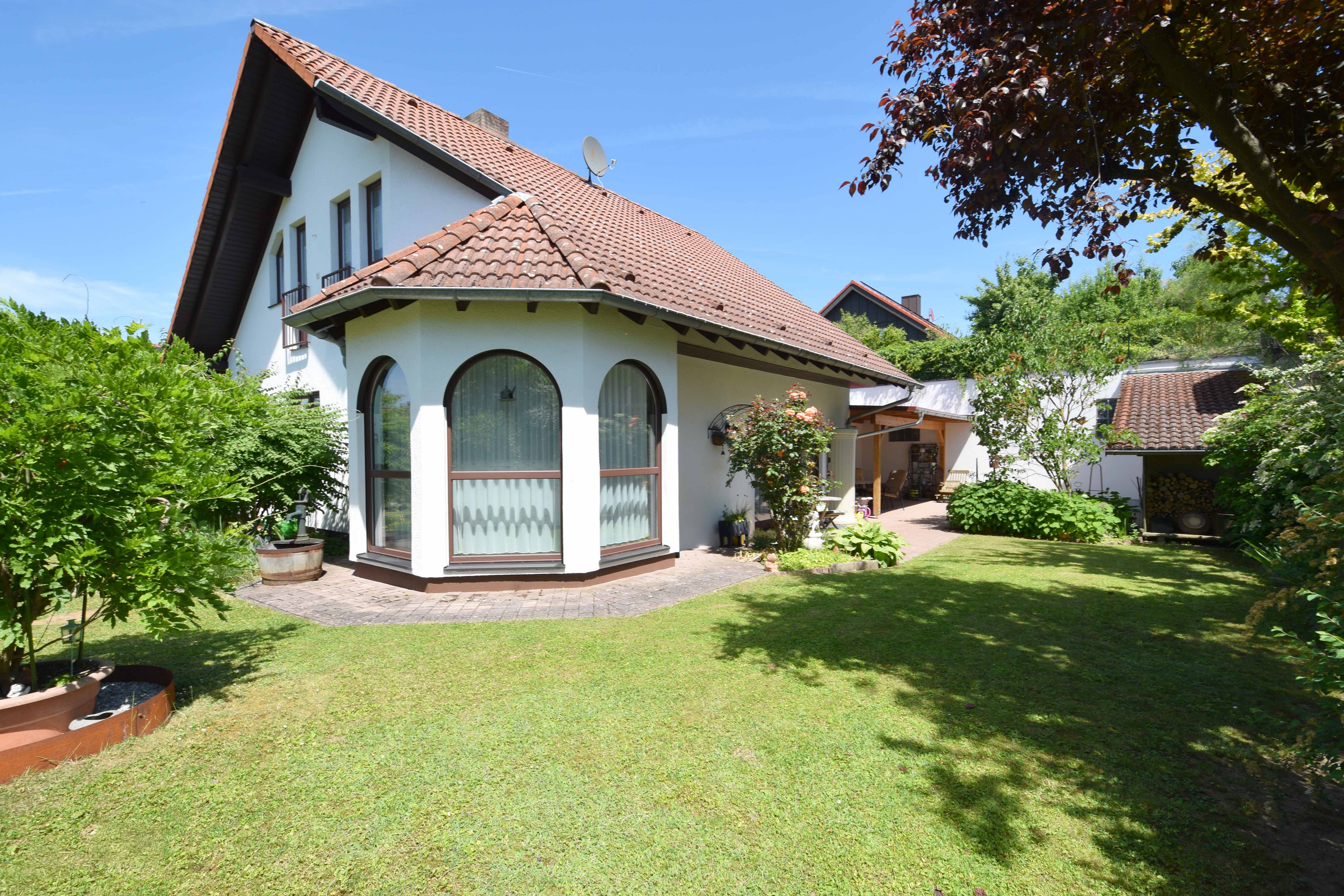 Familienheim mit herrlichem Garten sucht Anschluß!
