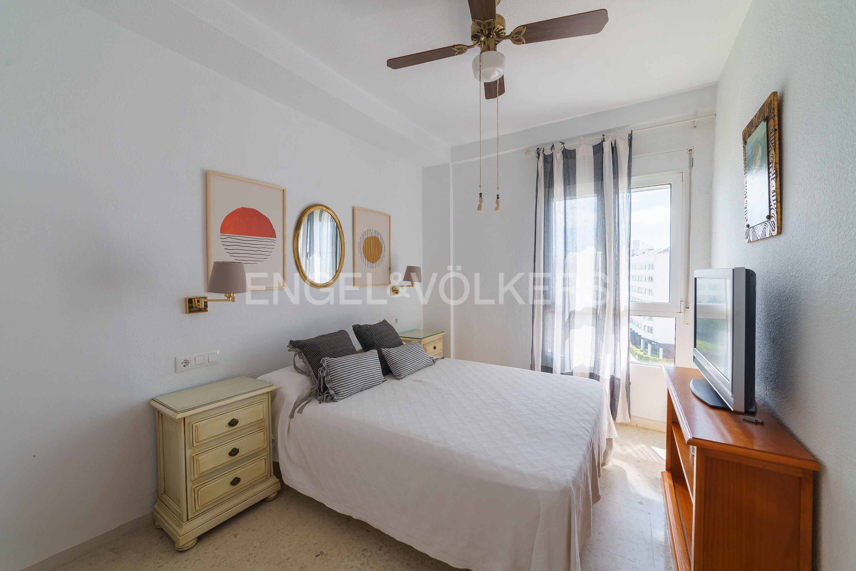 Sea-view Apartment in Valdelagrana — Annual Rental