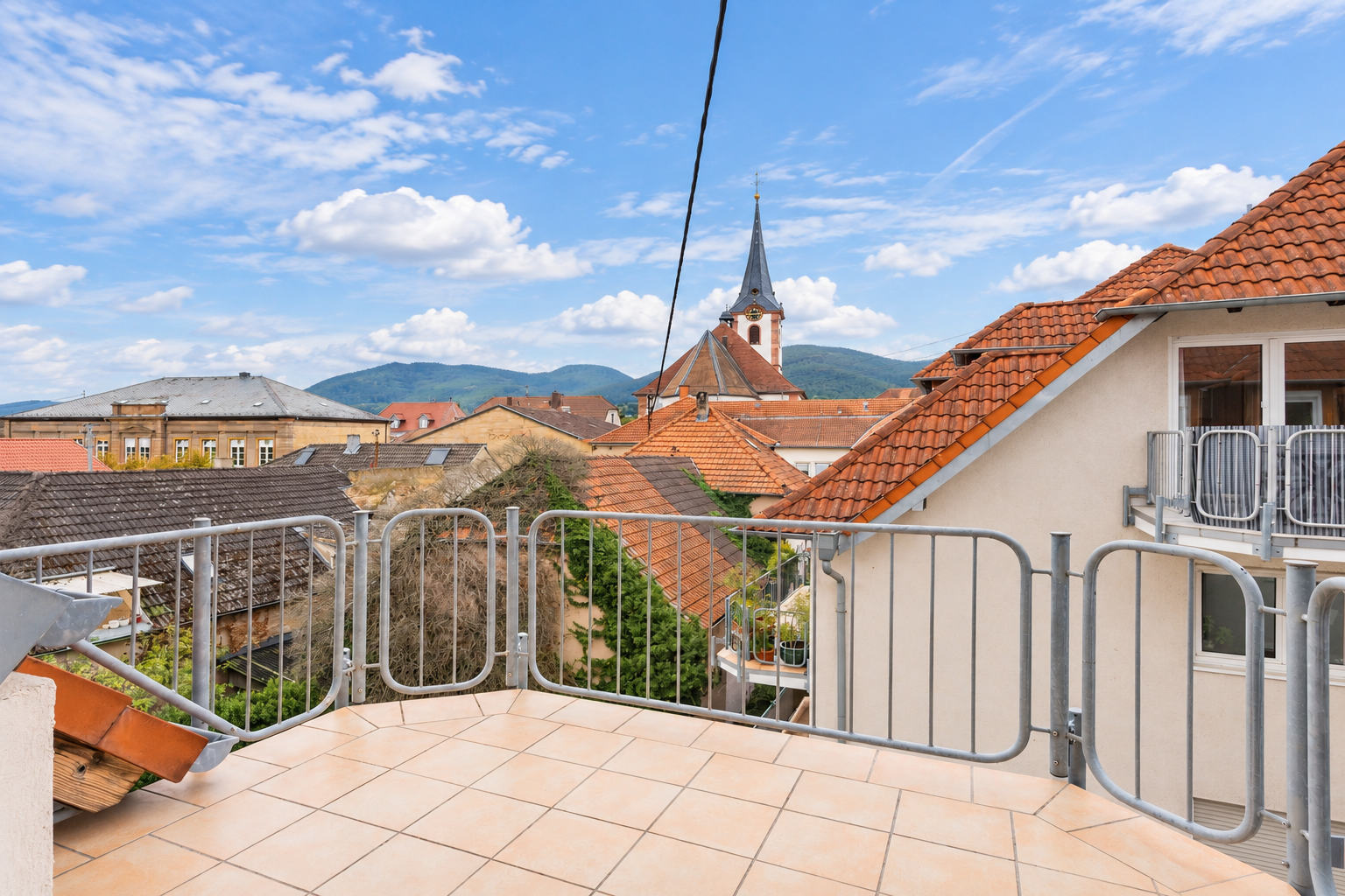 Attraktive 3,5-ZKB-Wohnung mit Westbalkon in Maikammer!