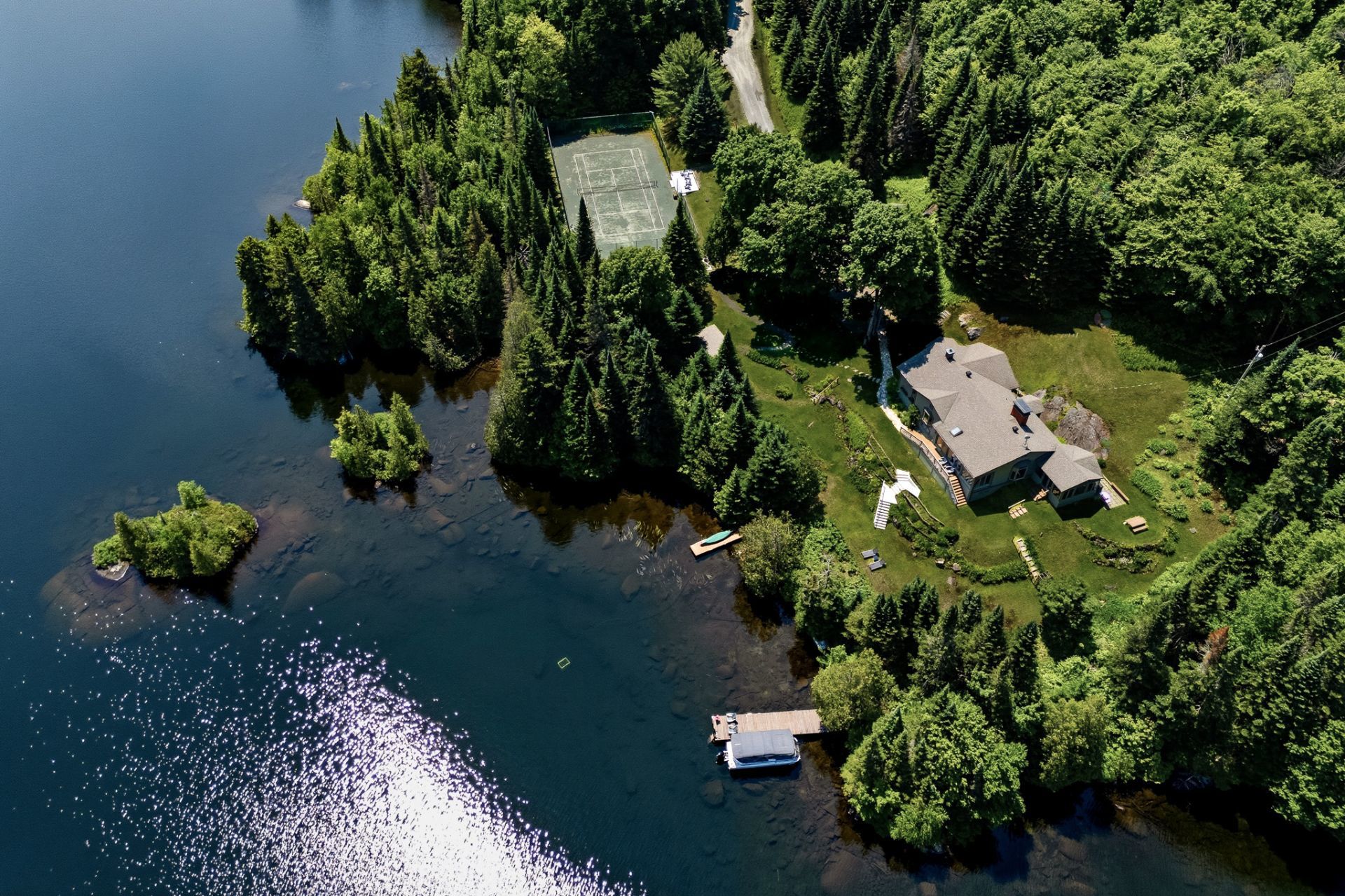 Exceptional 7-acre waterfront estate