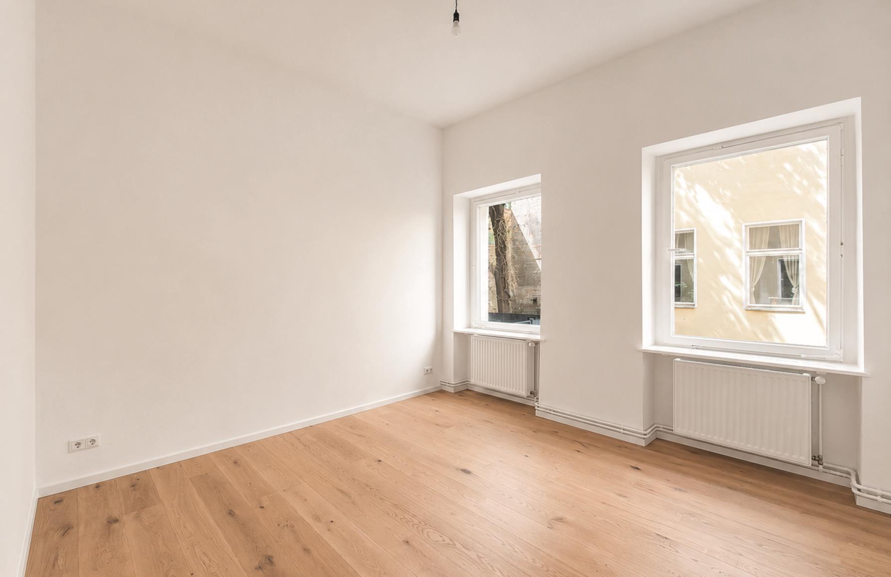 Ruhige Seitenflügel-Wohnung – im Ausbau