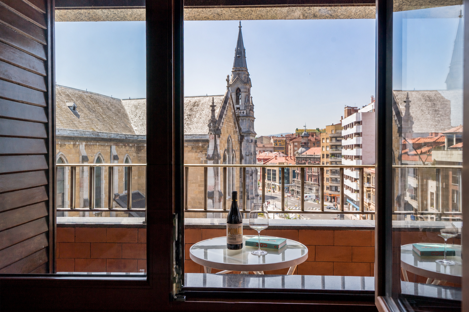 Gran piso en pleno centro, con orientación sur, terraza y garaje